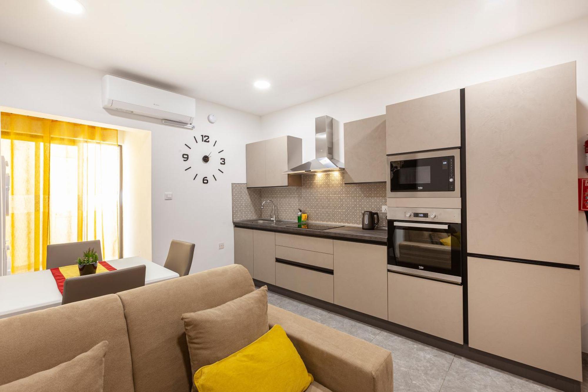 Modern & Lovely Studio - Prime Location Saint Julian's エクステリア 写真